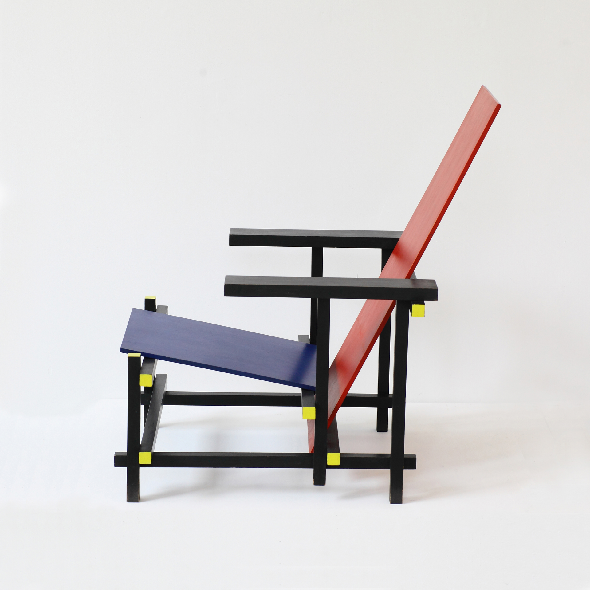 Red Blue Chair Design Miami Shop